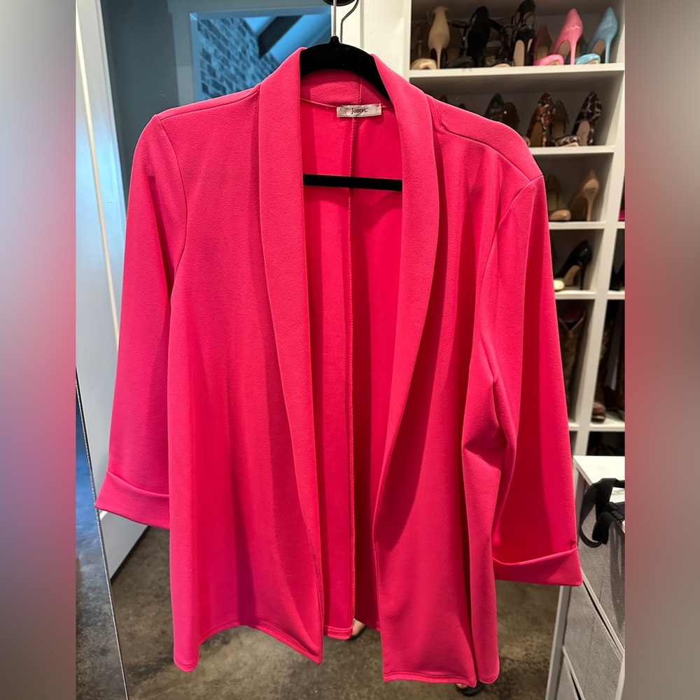 Women’s lightweight blazer